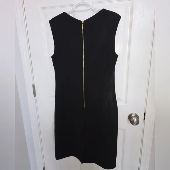 Calvin Klein | 12 | Sleeveless Black Dress with Gold Zipper - Picture 5 of 10